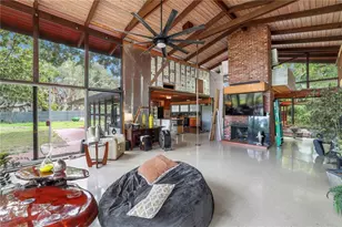 10134 White Trout Ln, Tampa, FL 33618 - Photo 5