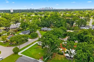 2109 W Erna Dr, Tampa, FL 33603 - Photo 35