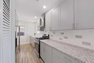 5973 Terrace Park Dr N, Saint Petersburg, FL 33709 - Photo 5