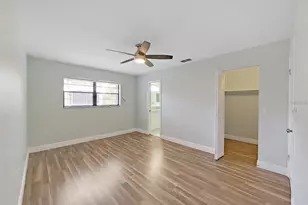 5973 Terrace Park Dr N, Saint Petersburg, FL 33709 - Photo 13