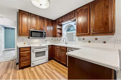 8450 56th Street N, Pinellas Park, FL 33781 - Photo 9