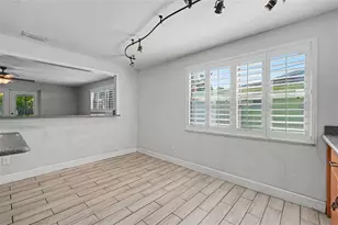 986 Lexington Dr, Dunedin, FL 34698 - Photo 9