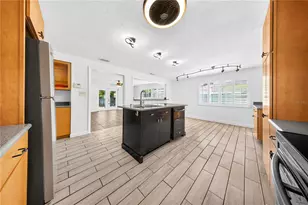 986 Lexington Dr, Dunedin, FL 34698 - Photo 7