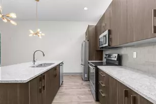 4810 W McElroy Ave, Tampa, FL 33611 - Photo 3