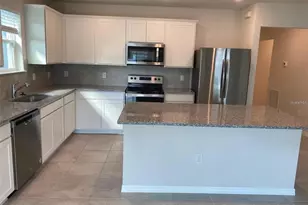 9643 Summers Cay Cir, Thonotosassa, FL 33592 - Photo 5