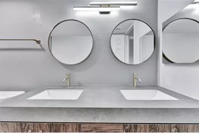 9940 7th Way N #101, Saint Petersburg, FL 33702 - Photo 23