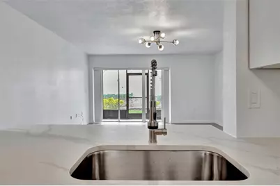9940 7th Way N #101, Saint Petersburg, FL 33702 - Photo 9