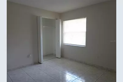 721 Regent Circle S, Brandon, FL 33511 - Photo 11