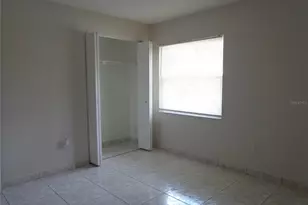 721 Regent Cir S, Brandon, FL 33511 - Photo 13