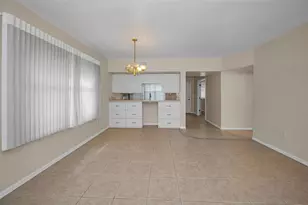 1400 Water View Dr W, Largo, FL 33771 - Photo 11
