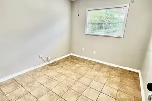2609 E 98th Ave, Tampa, FL 33612 - Photo 9