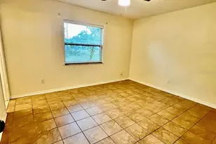 2609 E 98th Ave, Tampa, FL 33612 - Photo 13