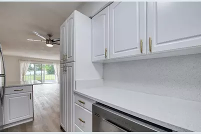 3717 S 46th Avenue S #8, Saint Petersburg, FL 33711 - Photo 41