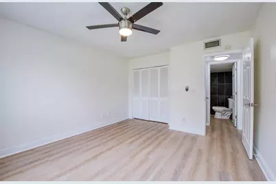 3717 S 46th Avenue S #8, Saint Petersburg, FL 33711 - Photo 31