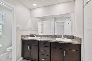 7512 Samuel Ivy Dr, Tampa, FL 33619 - Photo 17