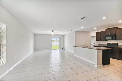 7512 Samuel Ivy Drive, Tampa, FL 33619 - Photo 5