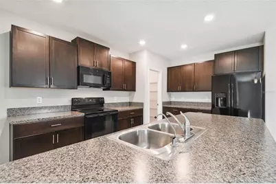 7512 Samuel Ivy Drive, Tampa, FL 33619 - Photo 7