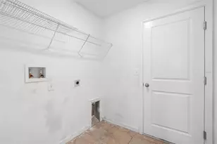 6810 Trent Creek Dr, Sun City Center, FL 33573 - Photo 27