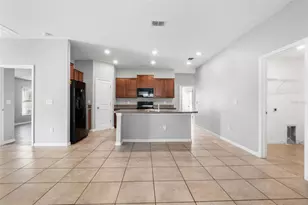 6810 Trent Creek Dr, Sun City Center, FL 33573 - Photo 9