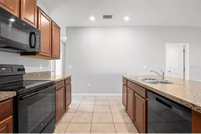 6810 Trent Creek Drive, Sun City Center, FL 33573 - Photo 11