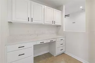 31421 Anniston Dr, Wesley Chapel, FL 33543 - Photo 9