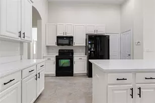 31421 Anniston Dr, Wesley Chapel, FL 33543 - Photo 11