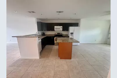 9201 Tudor Drive #C212, Tampa, FL 33615 - Photo 5