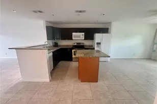 9201 Tudor Dr, Tampa, FL 33615 - Photo 5