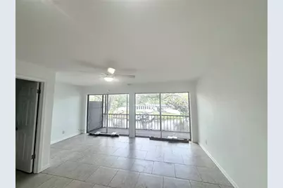 9201 Tudor Drive #C212, Tampa, FL 33615 - Photo 7