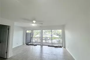 9201 Tudor Dr, Tampa, FL 33615 - Photo 7