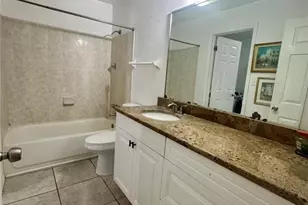 9201 Tudor Dr, Tampa, FL 33615 - Photo 11