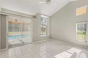 13037 Everard Dr, Spring Hill, FL 34609 - Photo 17