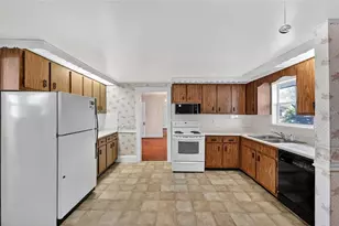 5806 N Cherokee Ave, Tampa, FL 33604 - Photo 9