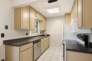 442 Evergreen Dr, Oldsmar, FL 34677 - Photo 13