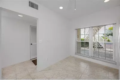 14880 Shipwatch Trace #1914, Largo, FL 33774 - Photo 9