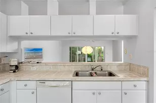 14880 Shipwatch Trce, Largo, FL 33774 - Photo 11