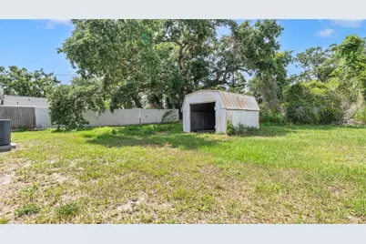 2551 26th Avenue S, Saint Petersburg, FL 33712 - Photo 27