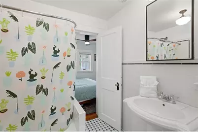 608 Kirkwood Terrace N, Saint Petersburg, FL 33701 - Photo 15