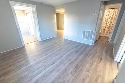 8623 N Willow Avenue, Tampa, FL 33604 - Photo 3