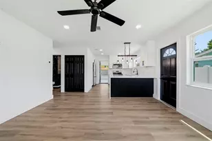 5530 2nd Ave N, Saint Petersburg, FL 33710 - Photo 9