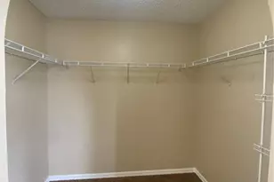 30302 Double Dr, Wesley Chapel, FL 33545 - Photo 29