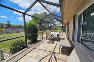 708 Brannen Cir, Sun City Center, FL 33573 - Photo 35