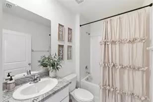 8210 Dolphin Blf Blvd, Wesley Chapel, FL 33545 - Photo 27
