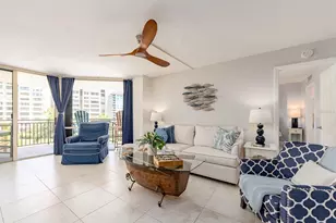 690 Island Way, Clearwater Beach, FL 33767 - Photo 5