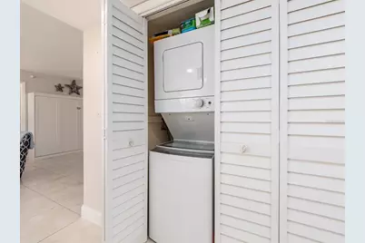 690 Island Way #408, Clearwater Beach, FL 33767 - Photo 15