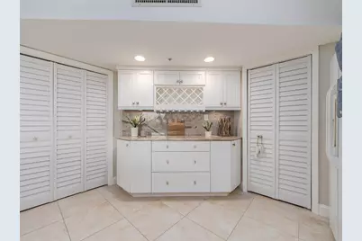 690 Island Way #408, Clearwater Beach, FL 33767 - Photo 15