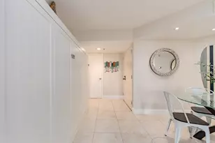 690 Island Way, Clearwater Beach, FL 33767 - Photo 23