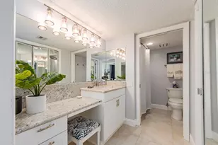 690 Island Way, Clearwater Beach, FL 33767 - Photo 23