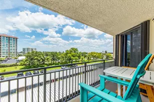690 Island Way, Clearwater Beach, FL 33767 - Photo 11
