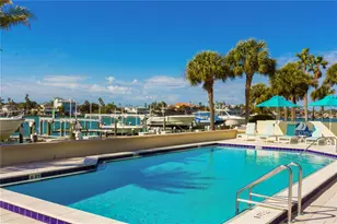 690 Island Way, Clearwater Beach, FL 33767 - Photo 29